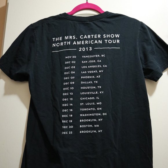 Beyonce mrs.carter concert shirt - Picture 3 of 3